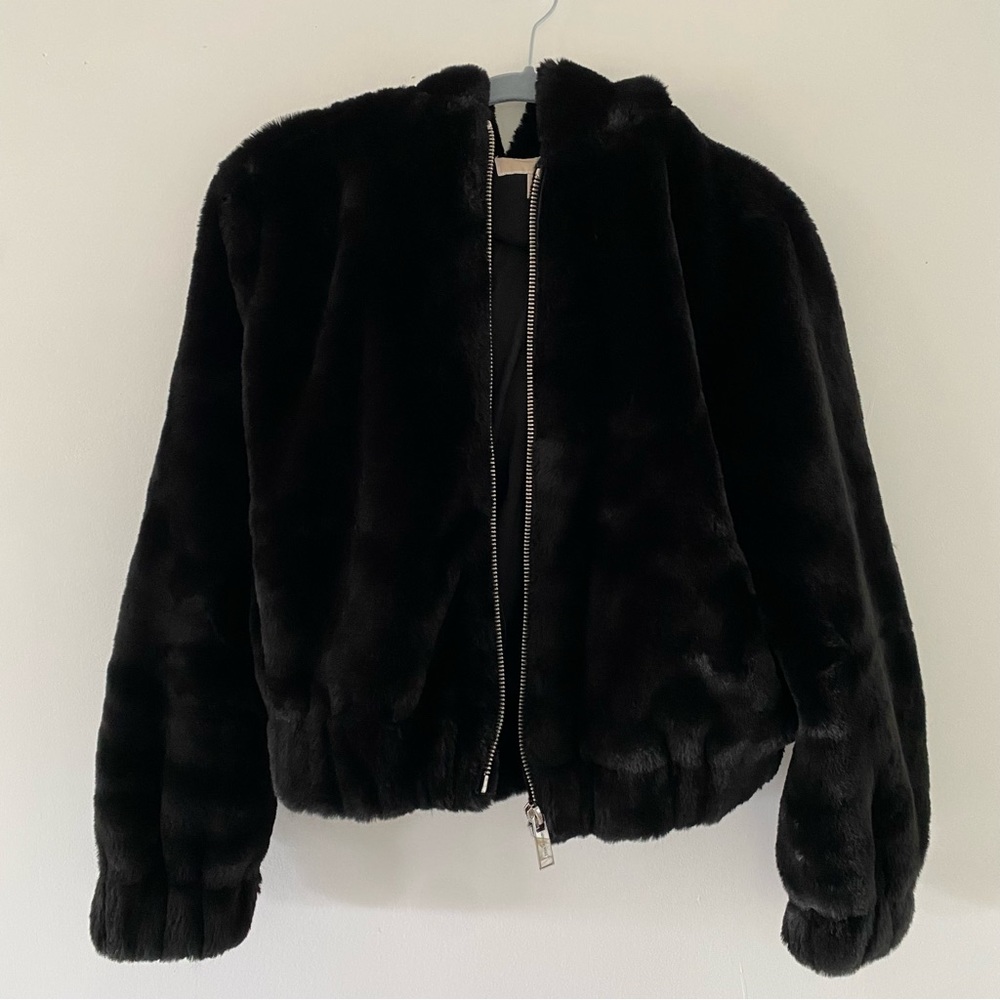 Michael Kors women’s black faux fur jacket size M
